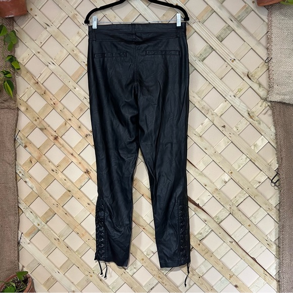 Chelsea and Violet Black Faux Leather Size 31 - Picture 5 of 8